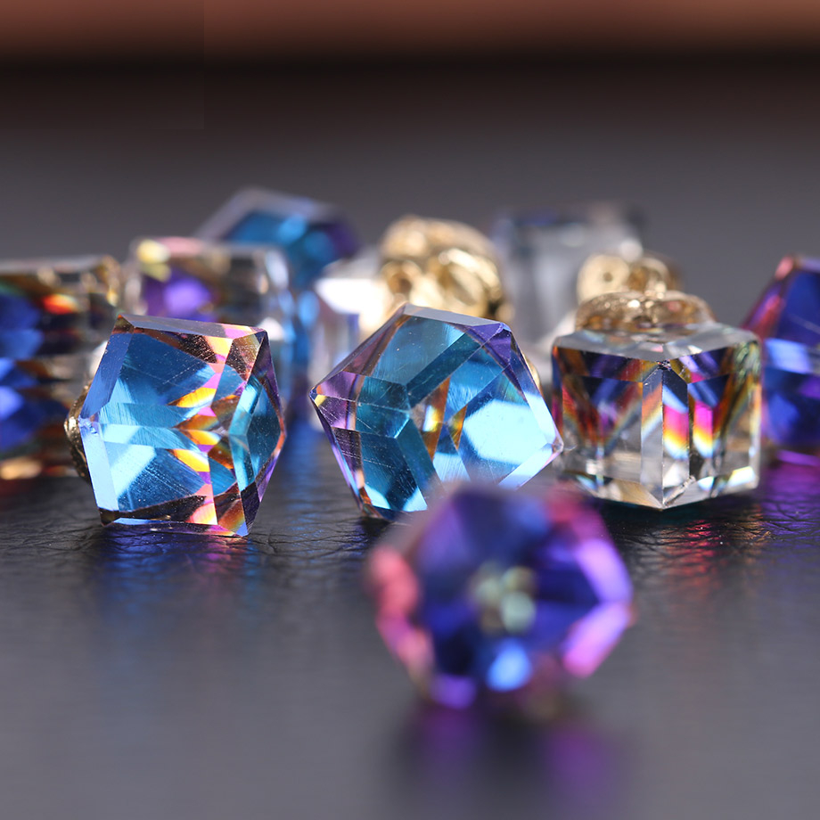 Cube Glass Loose Beads for Jewelry