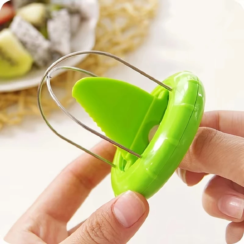Stainless Steel Kiwi Cutter & Peeler Set - Image 2
